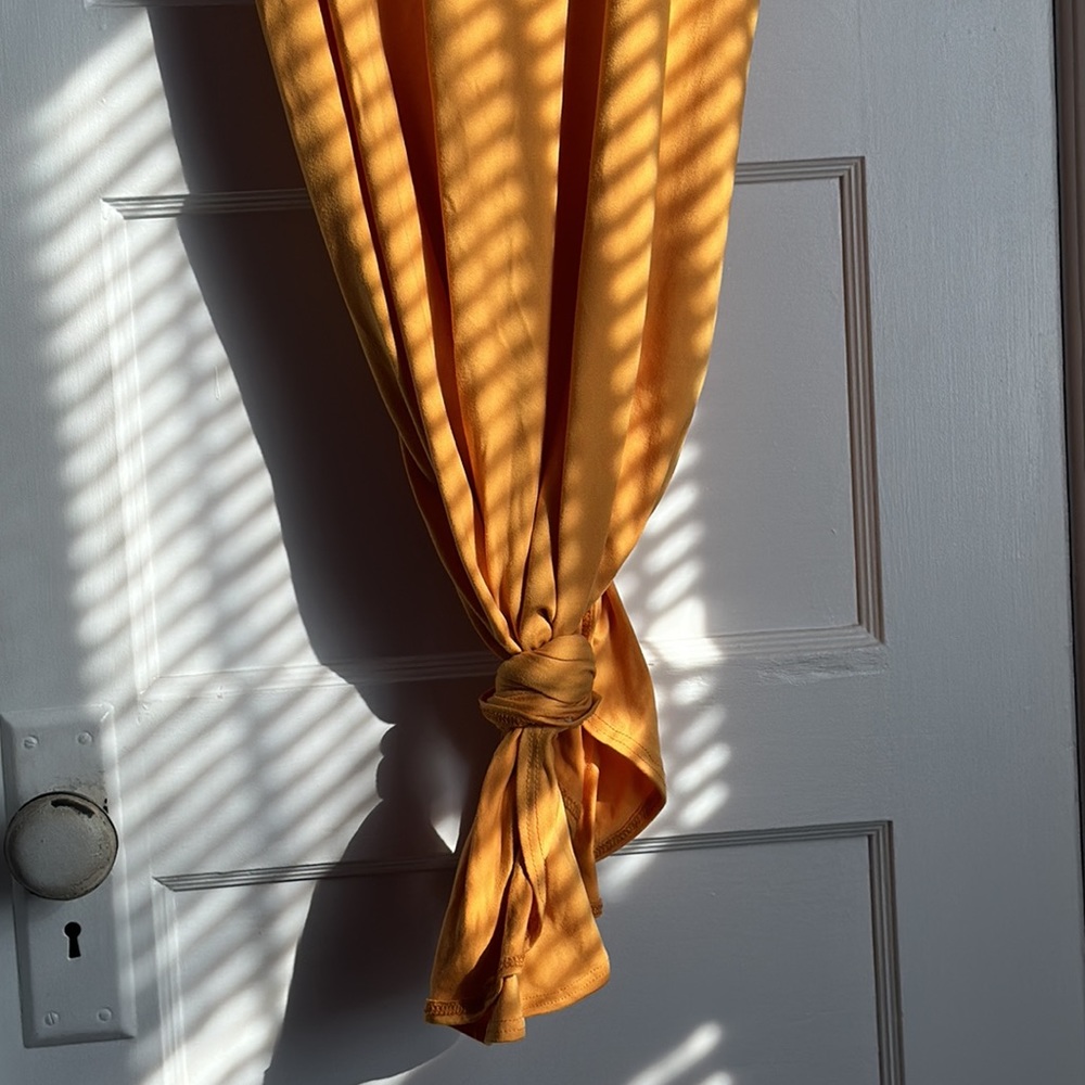 Yellow Dress - Picture 2 of 3